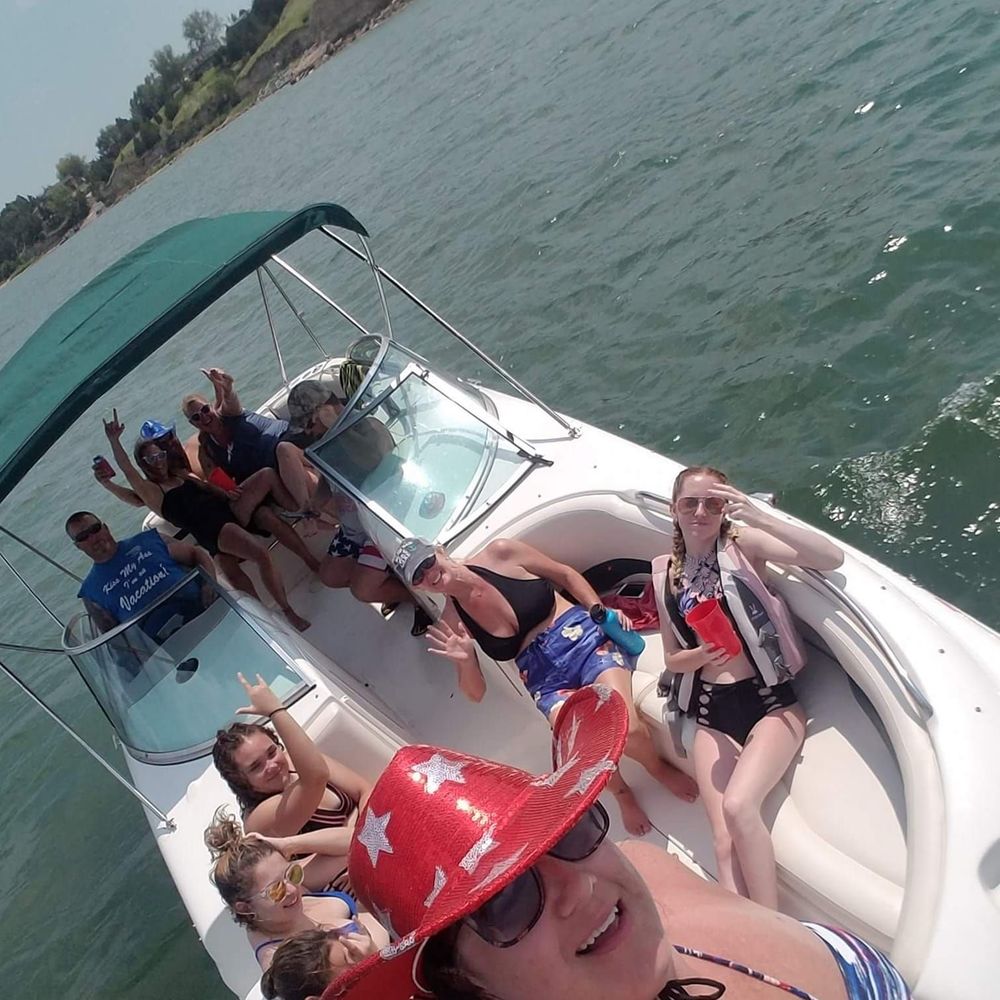 Meet your Posher, Amy